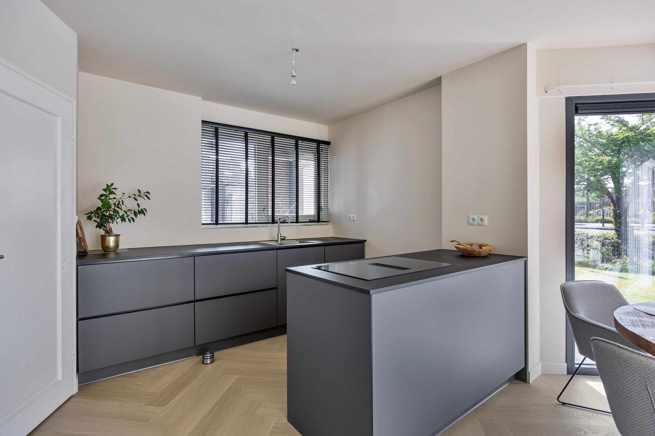 Foto 3 van 't Grachtje over 12