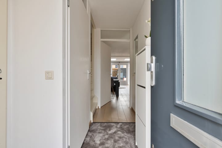 Foto 8 van Ietje Kooistratuin 25