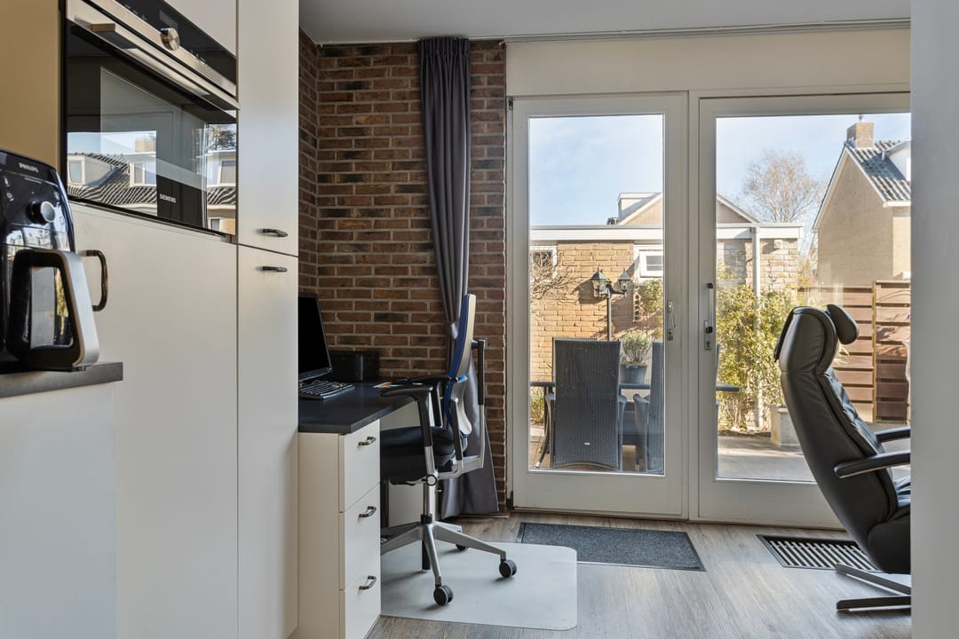 Foto 11 van Linnaeusweg 33