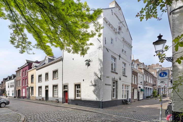 Achter de oude Minderbroeders 2