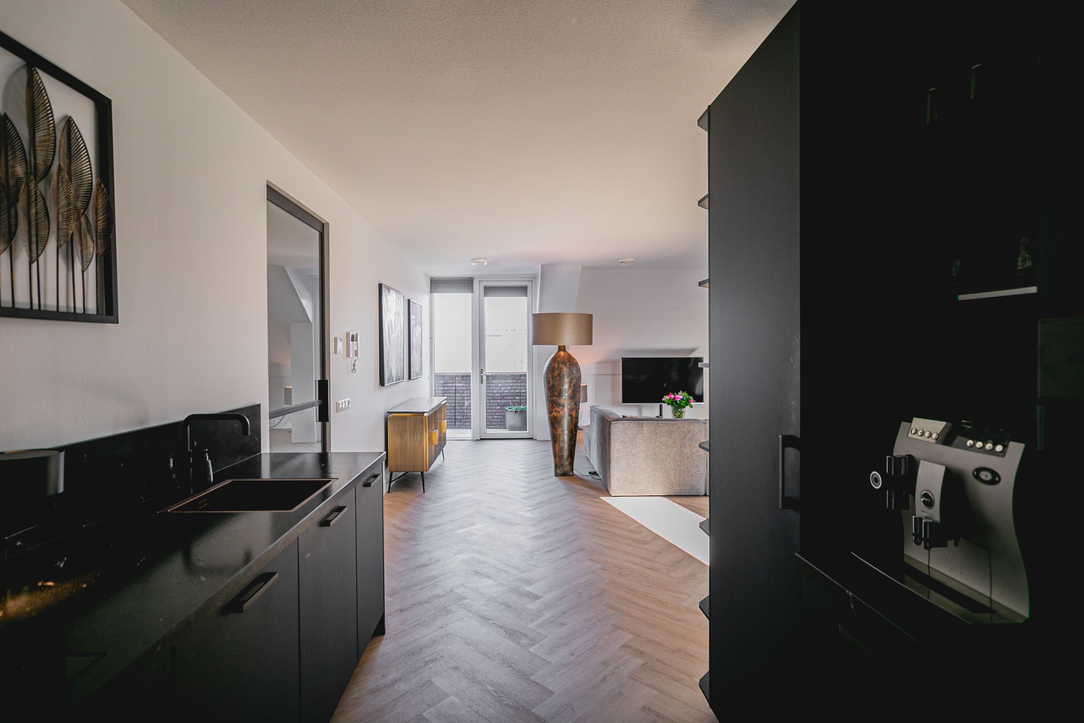 Foto 12 van Heinsbergerweg 12-C04