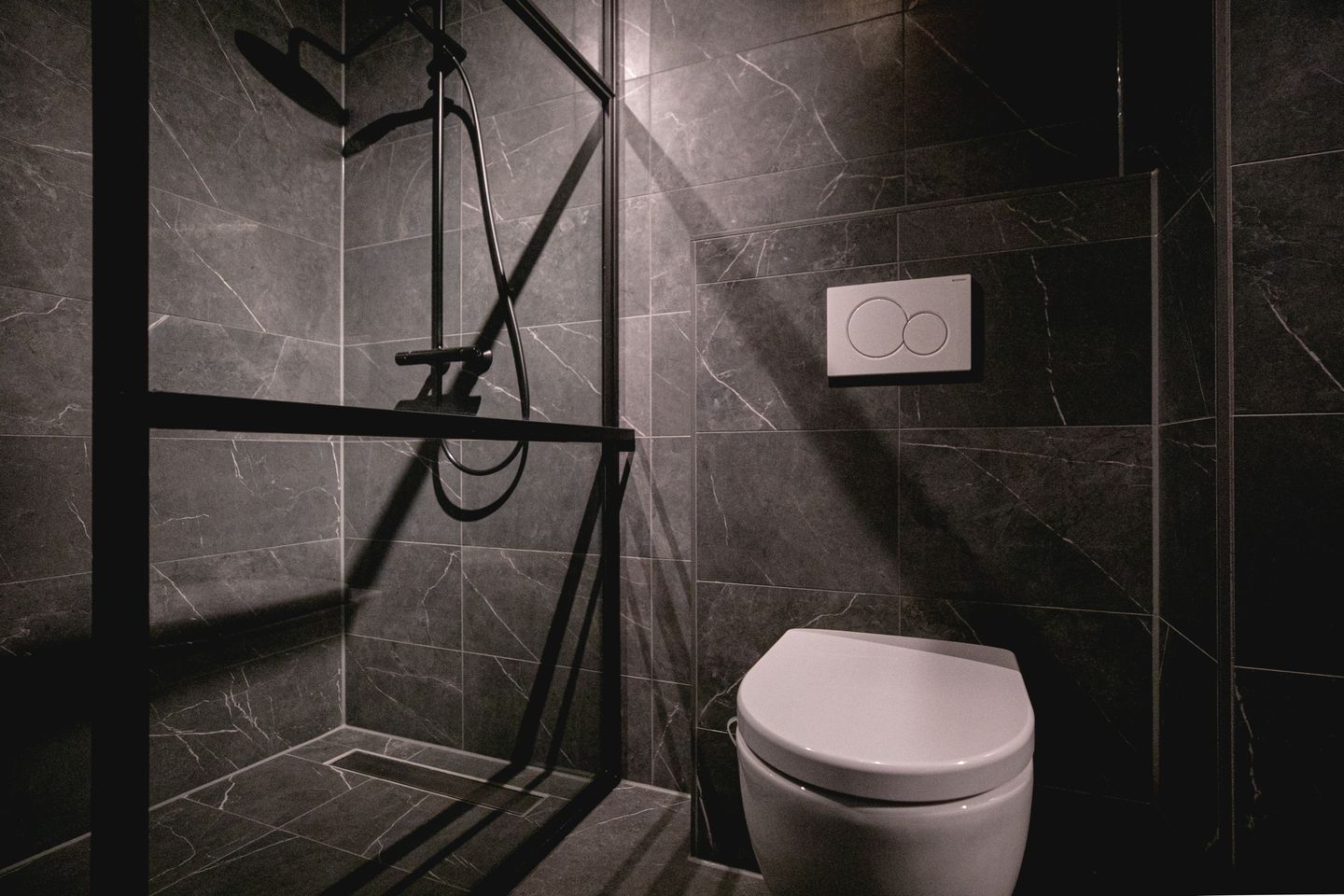 Foto 19 van Heinsbergerweg 12-C04