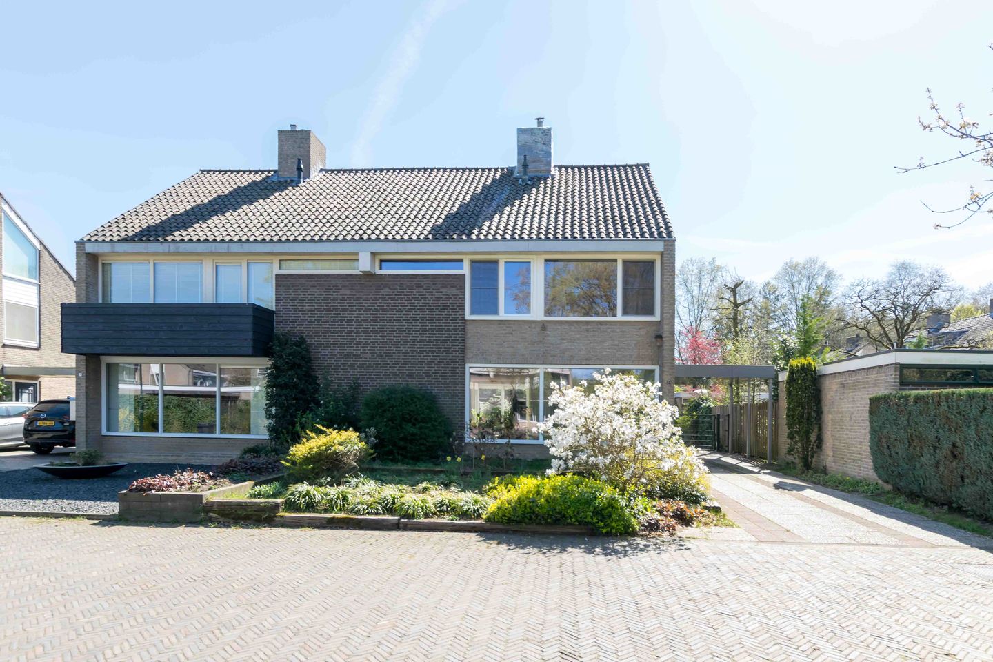 Photo 44 of Maaslaan 9