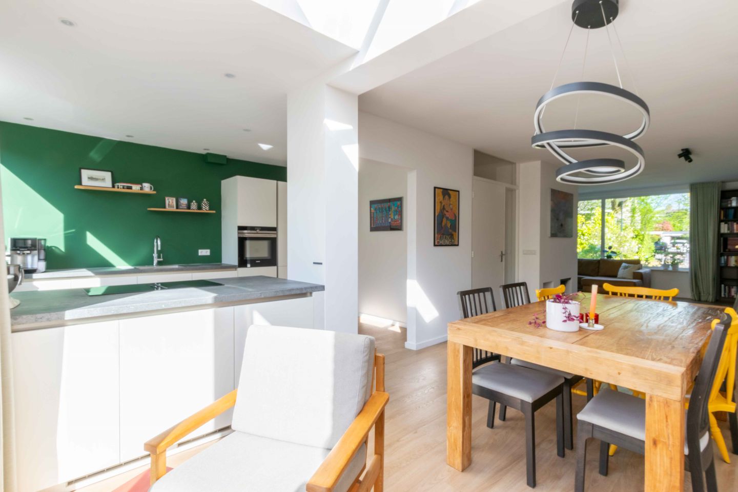 Photo 14 of Maaslaan 9