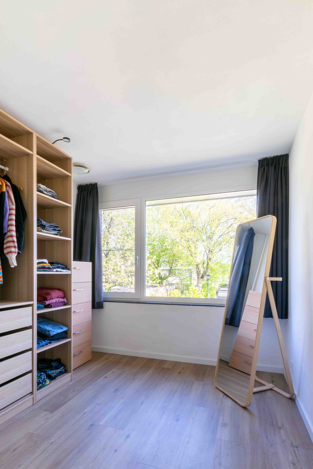 Photo 28 of Maaslaan 9