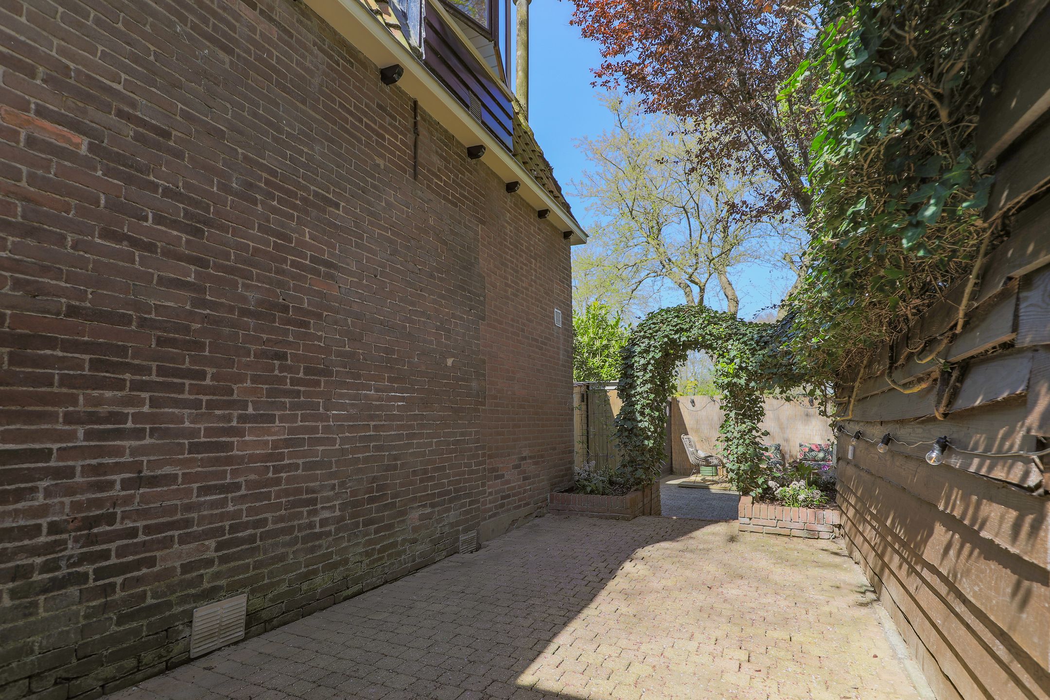 Photo 9 of Donkerstraat 2