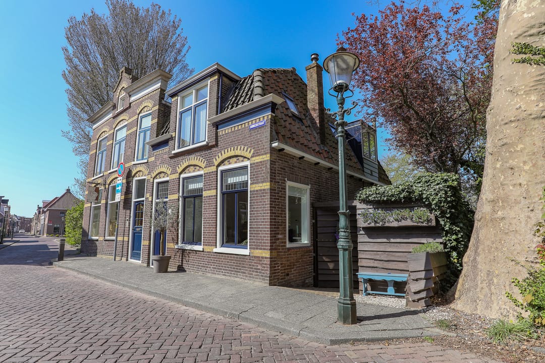 Photo 1 of Donkerstraat 2
