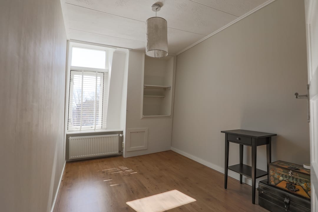 Photo 31 of Donkerstraat 2