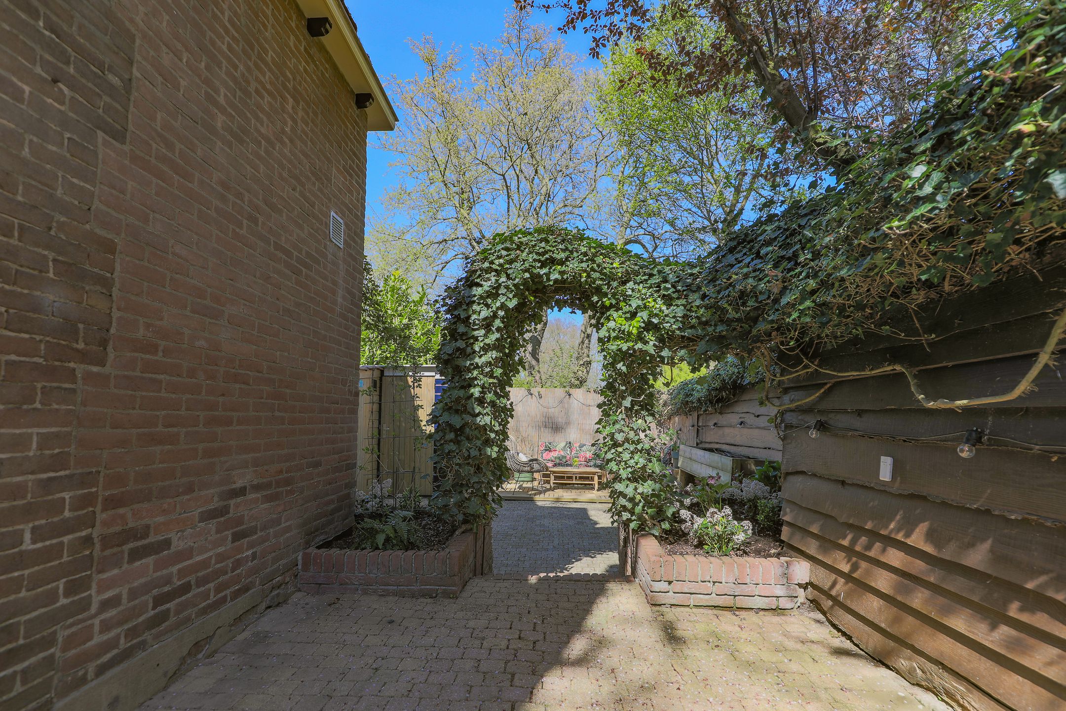 Photo 45 of Donkerstraat 2