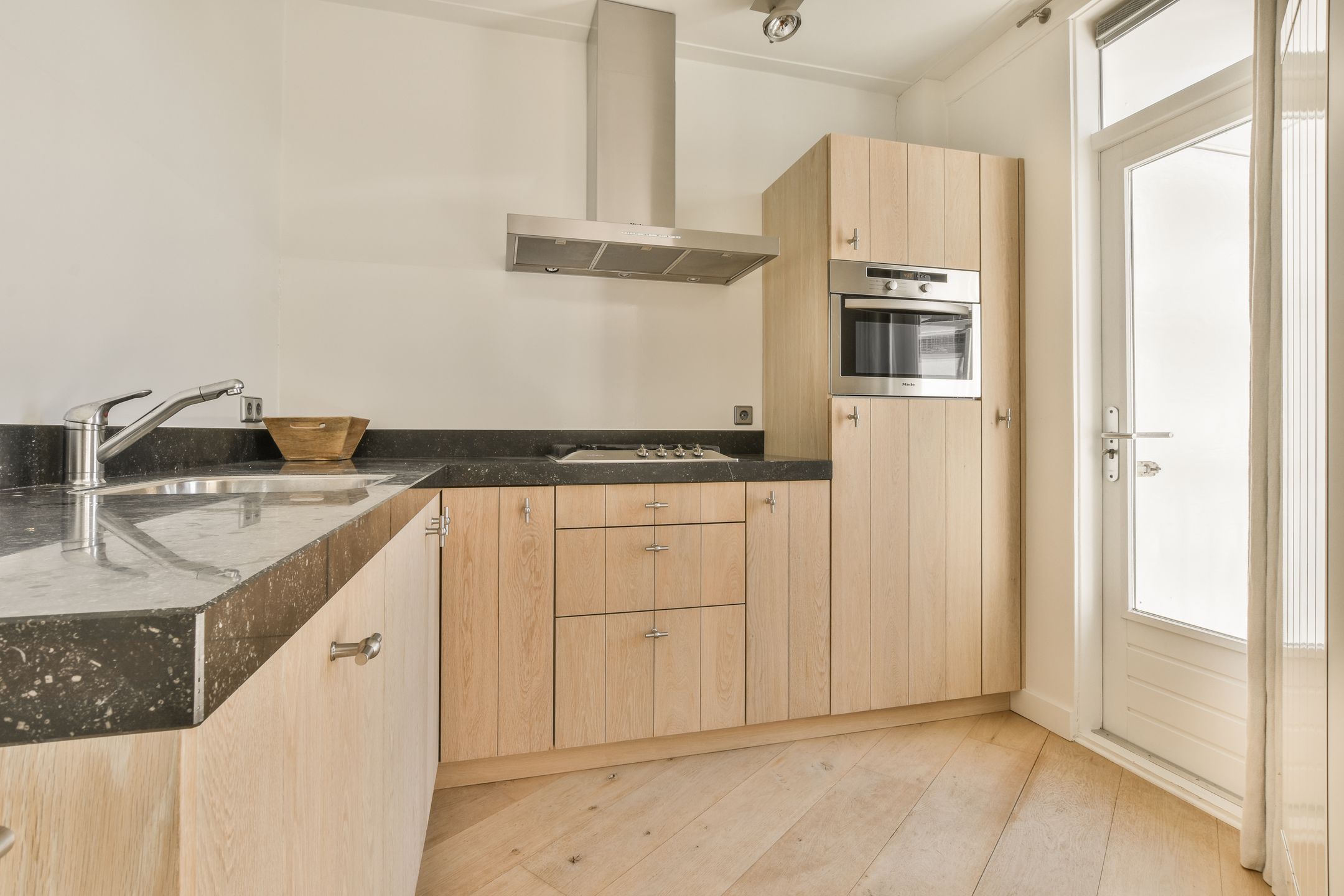 Foto 12 van Karperweg 9-2