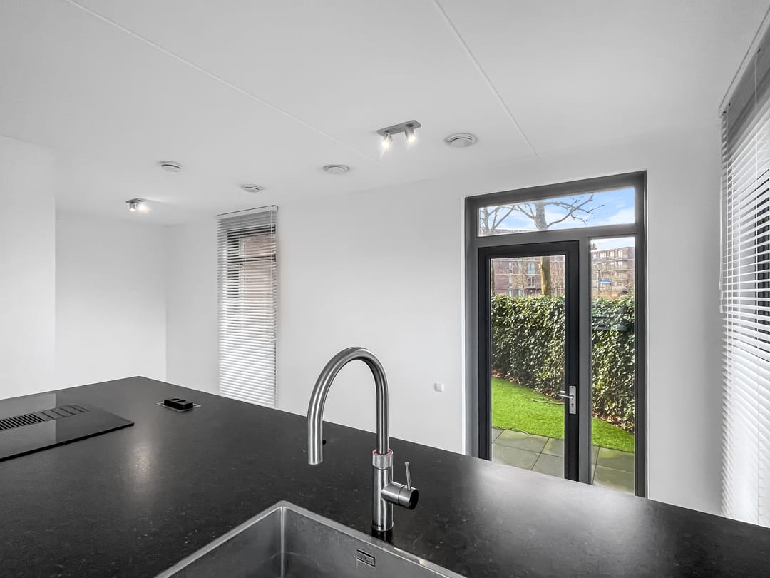 Photo 7 of Jan van der Heijdenstraat 38-A