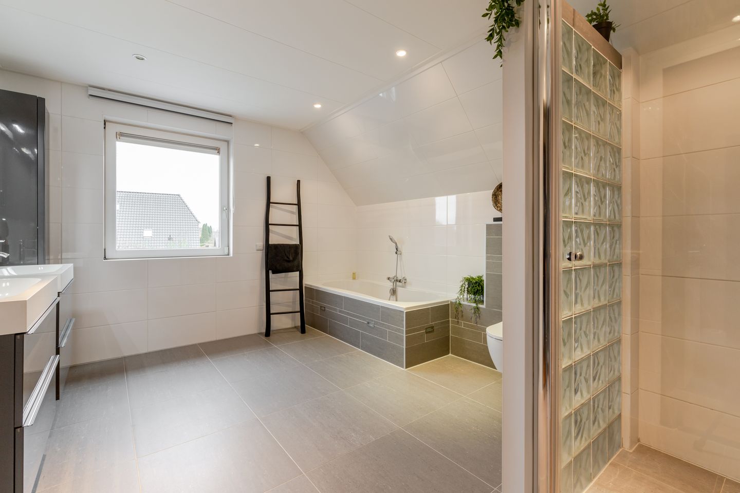 Foto 29 van Zuiderzeestraatweg 36