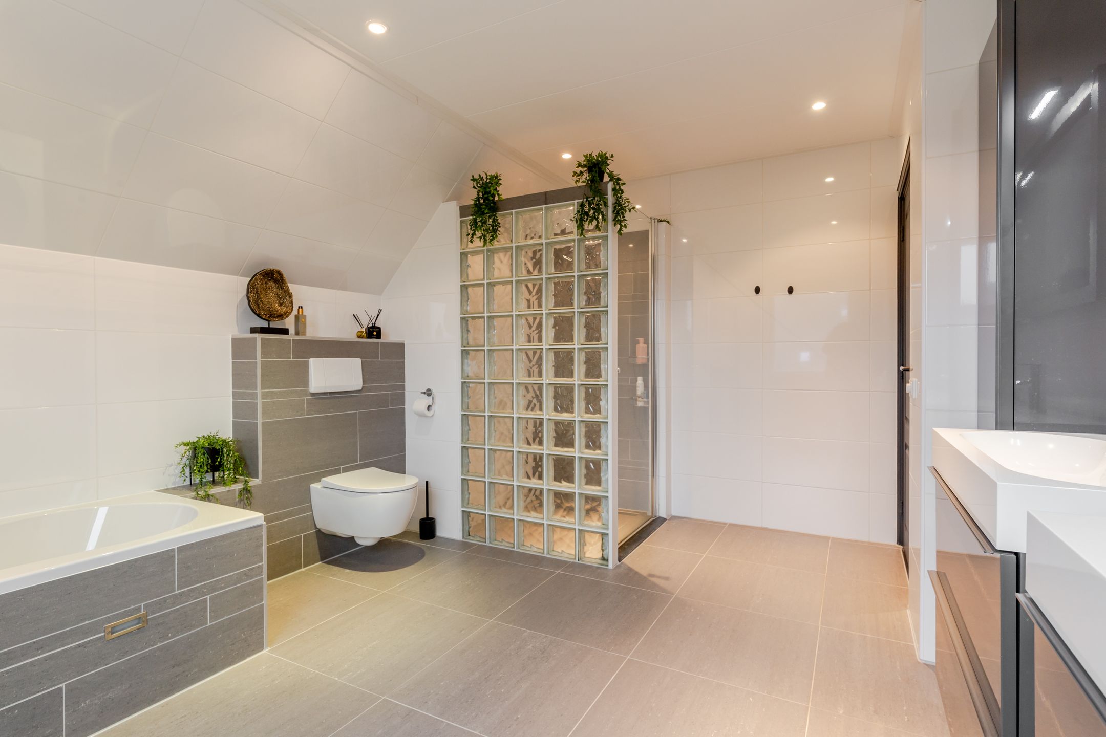 Foto 30 van Zuiderzeestraatweg 36