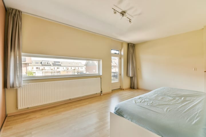 Foto 14 van Willem Bontekoestraat 15