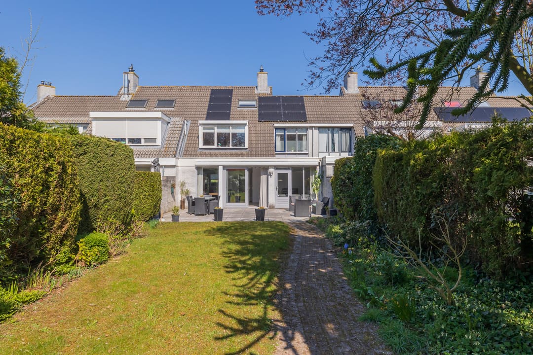 Photo 2 of Alphons Diepenbrockhof 11