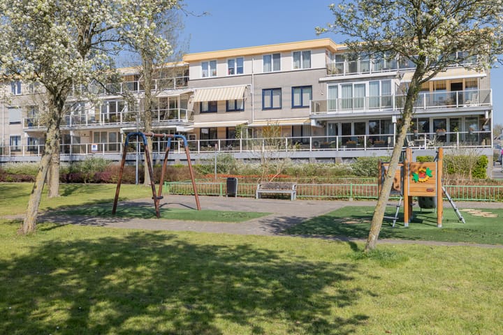 Foto 37 van Alphons Diepenbrockhof 11