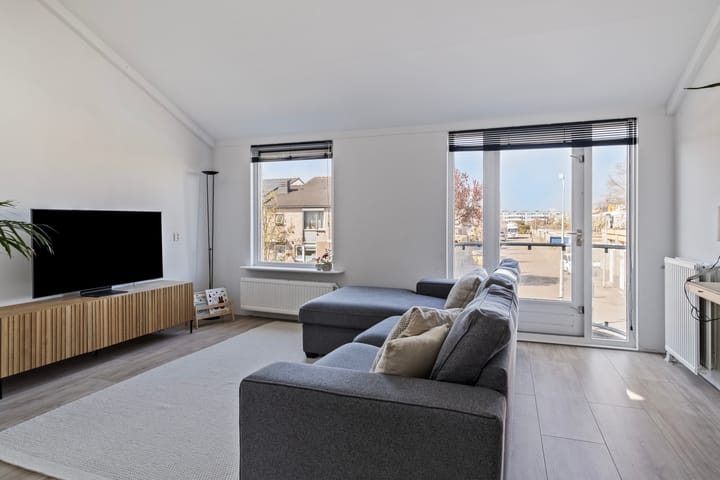 Foto 2 van Carry Pothuisstraat 4