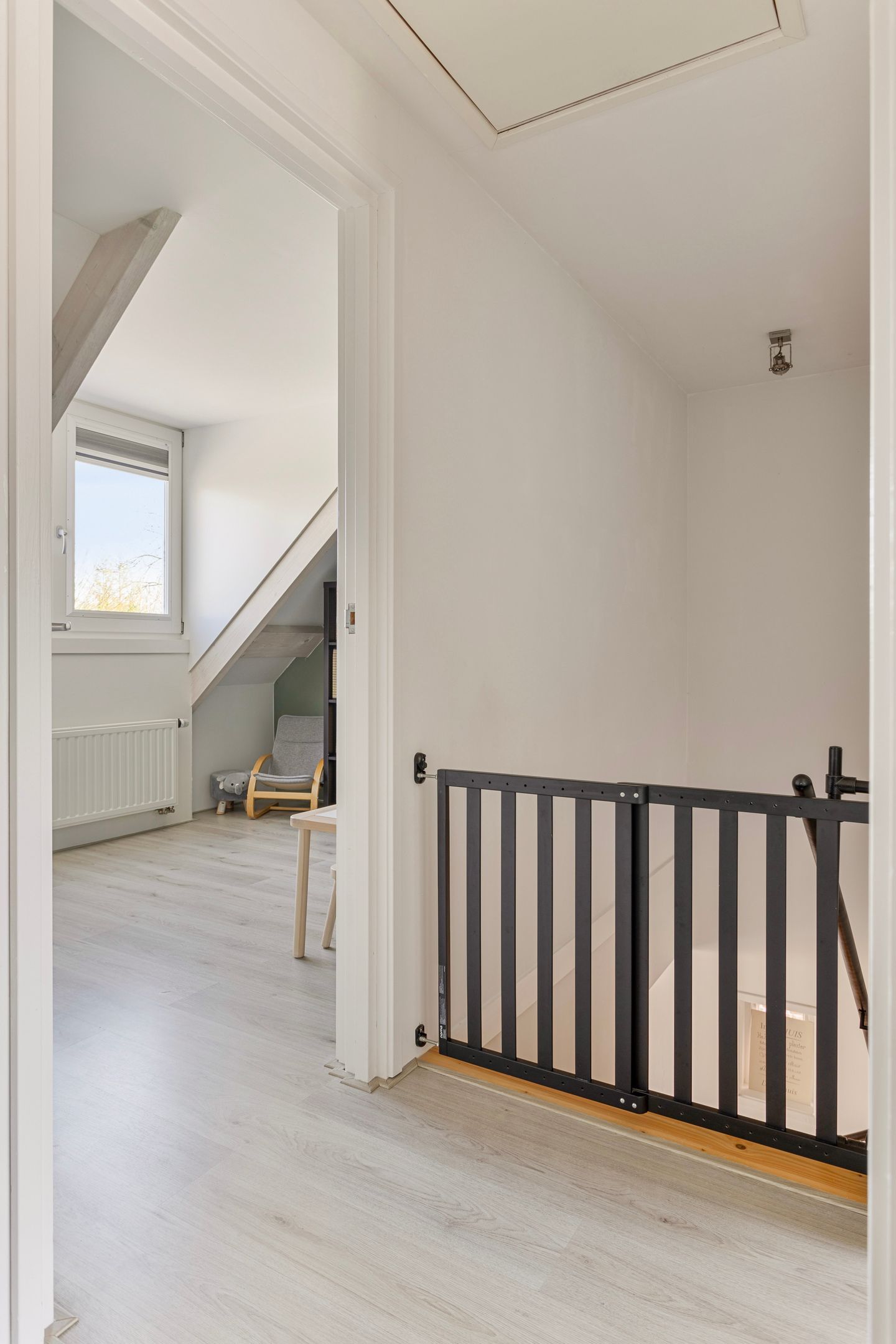 Photo 14 of Nazareth 17