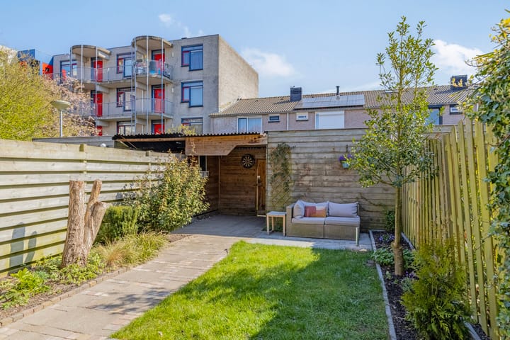 Foto 22 van Carry Pothuisstraat 4