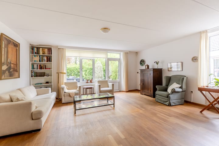 Foto 4 van Jachterf 18