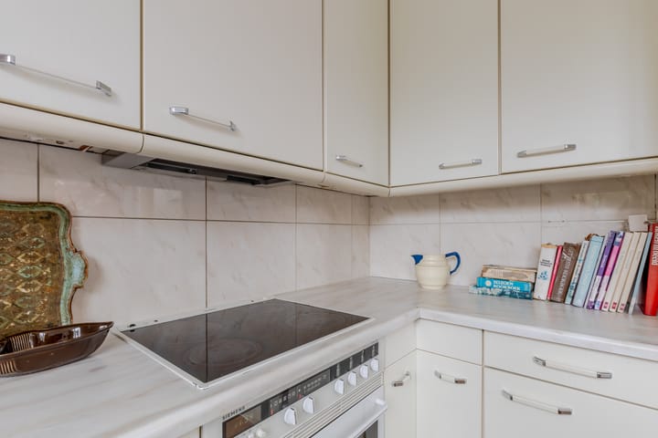 Foto 9 van Jachterf 18