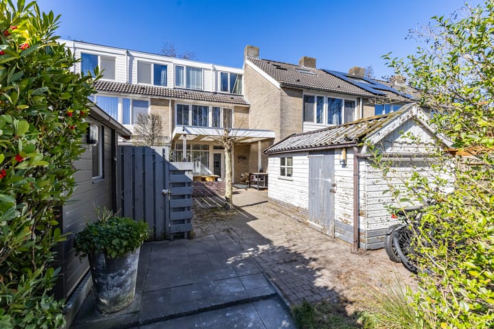 Foto 35 van Bernhardlaan 46