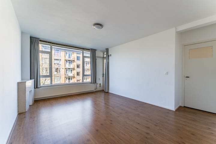 Photo 9 of Tolsteegplantsoen 29-1