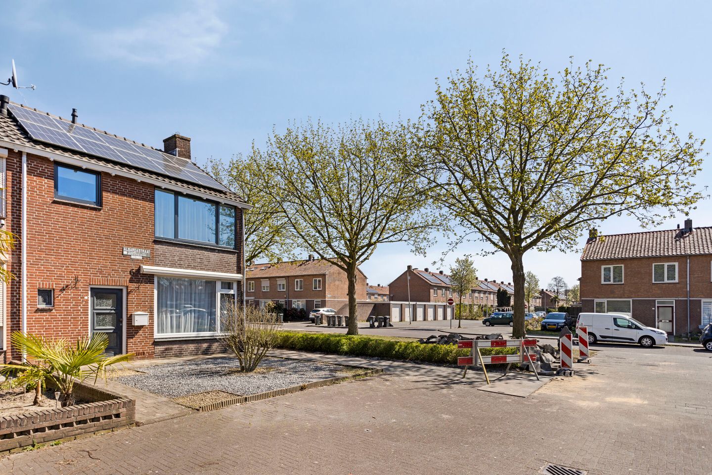 Photo 5 of Albardastraat 63