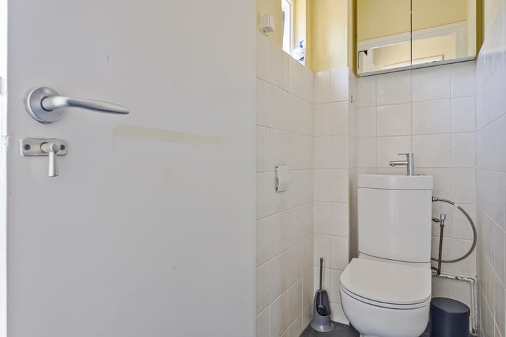 Foto 7 van Albardastraat 63