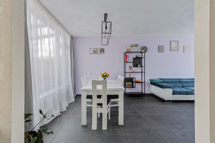 Foto 12 van Albardastraat 63