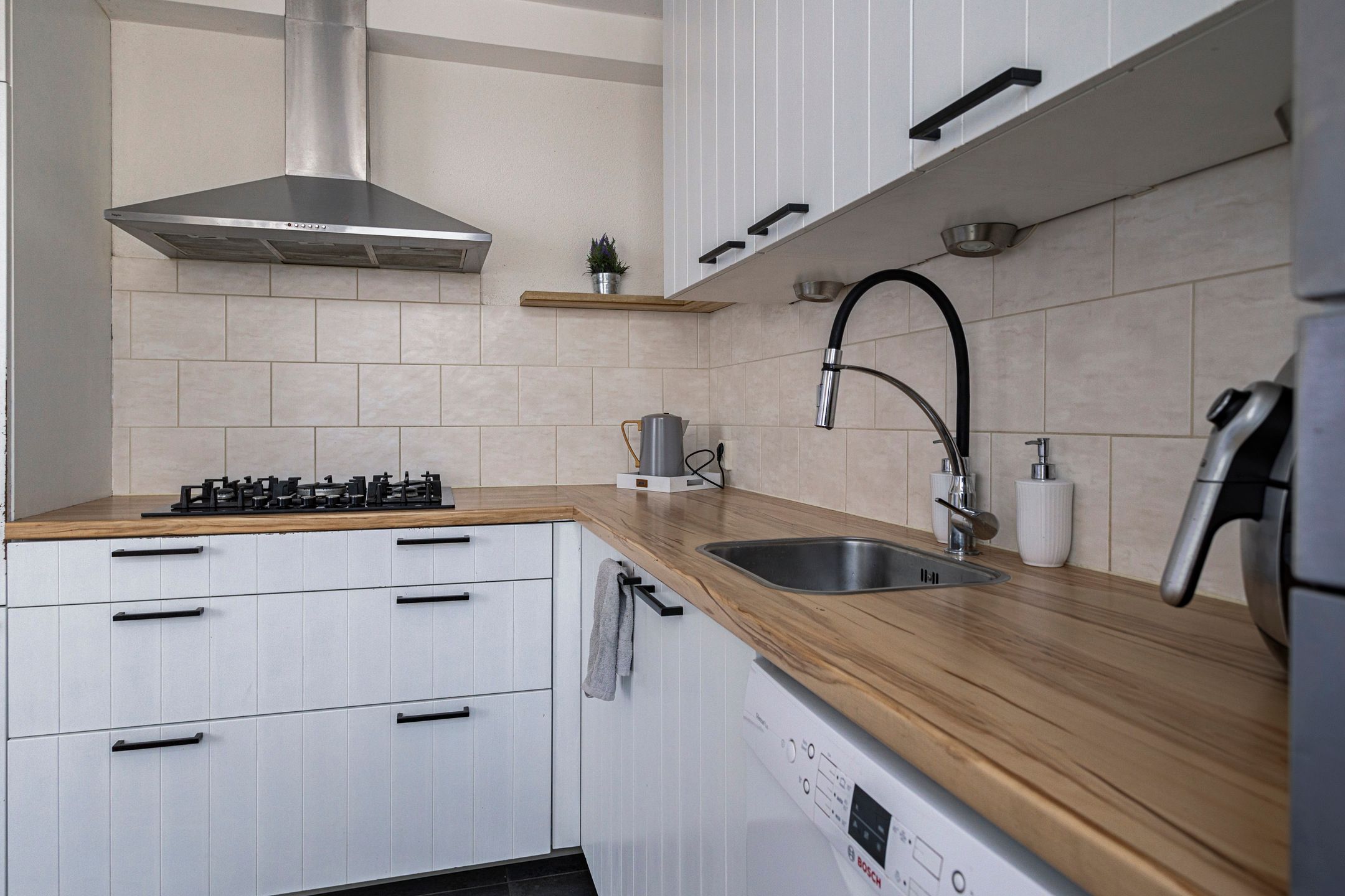 Photo 15 of Albardastraat 63