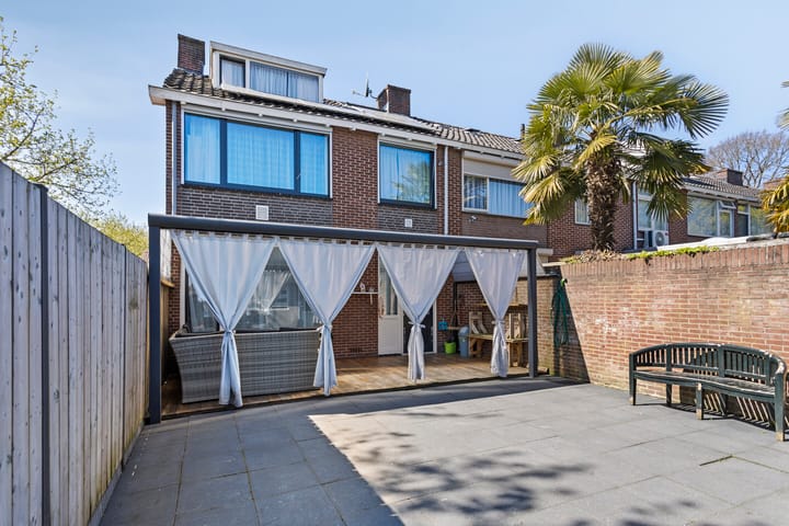 Foto 19 van Albardastraat 63