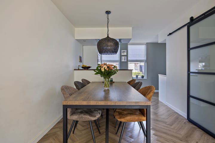 Foto 8 van Hindeloopenstraat 98