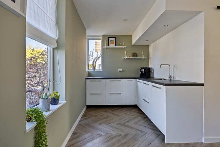 Foto 13 van Hindeloopenstraat 98