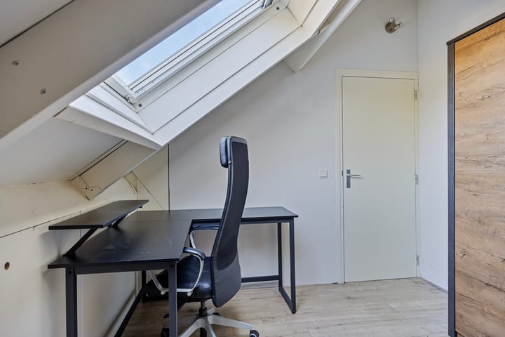 Foto 33 van Hindeloopenstraat 98