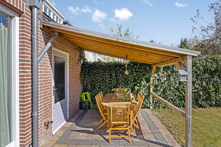 Foto 35 van Hindeloopenstraat 98