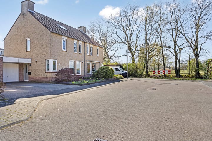 Foto 44 van Hindeloopenstraat 98