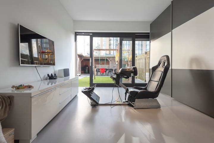 Photo 42 of van Galenstraat 11