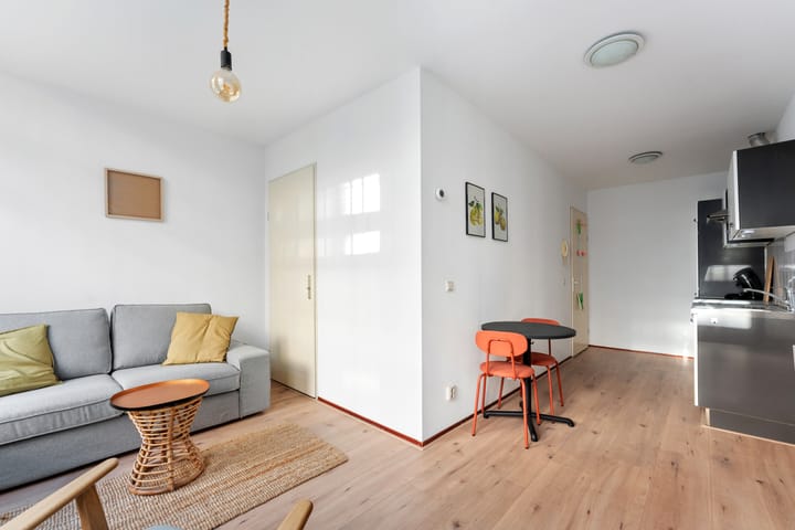 Foto 2 van Lambertusstraat 76-01