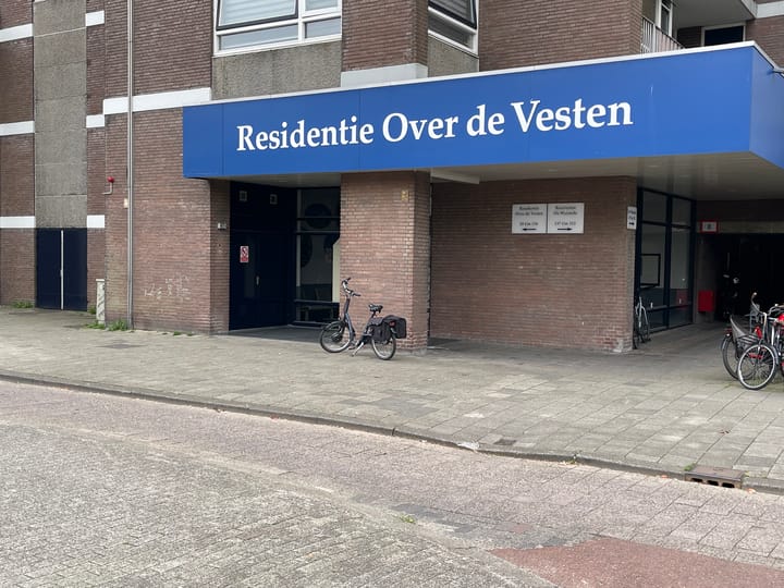 Foto 2 van Over de Vesten 86