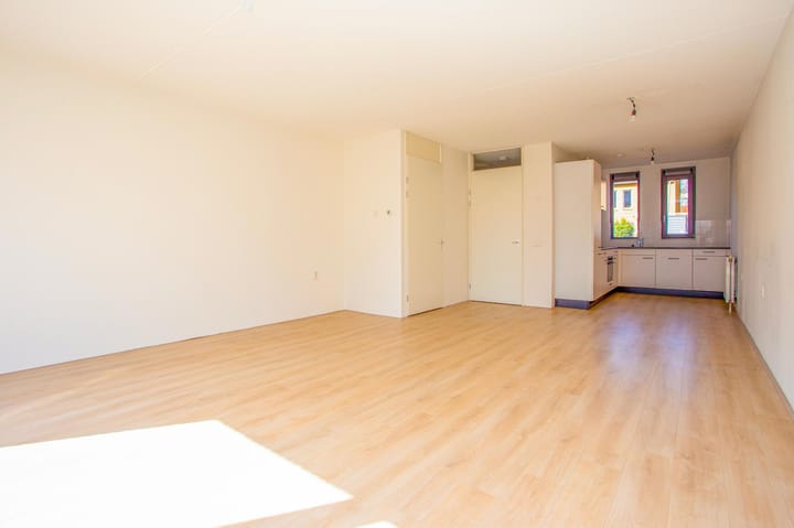 Photo 6 of Straat van Corsica 72