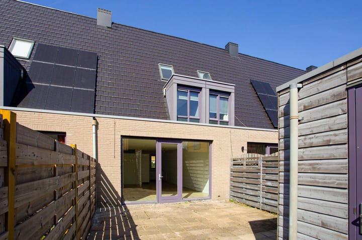 Photo 12 of Straat van Corsica 72