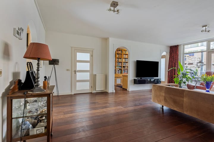 Foto 11 van Burgemeester Hoogklimmerstraat 32