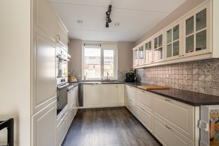 Foto 9 van Johannes Nederveenstraat 11