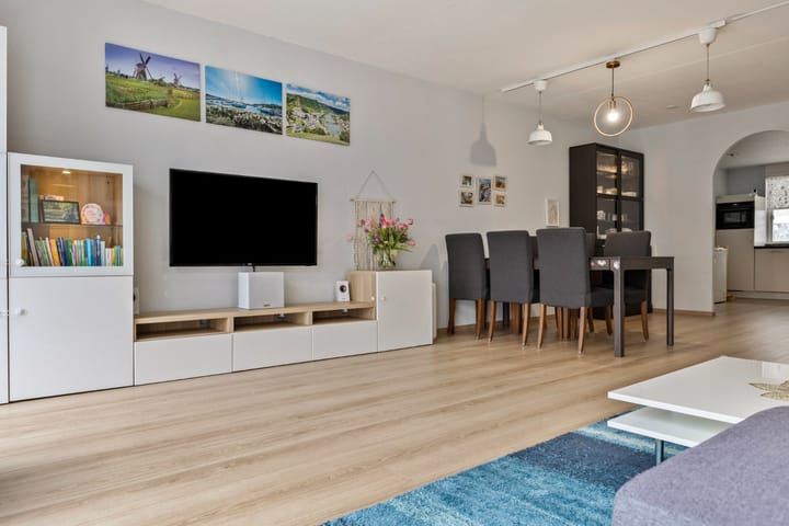 Foto 12 van Weegbree 86