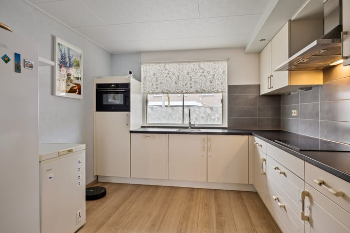 Foto 13 van Weegbree 86