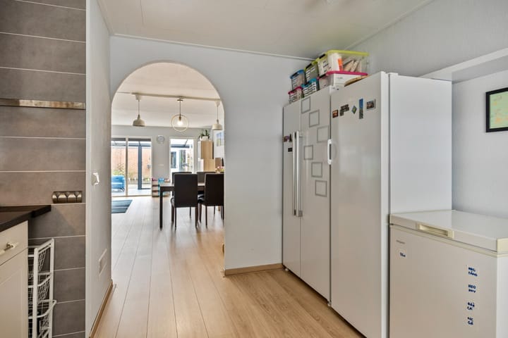 Foto 14 van Weegbree 86