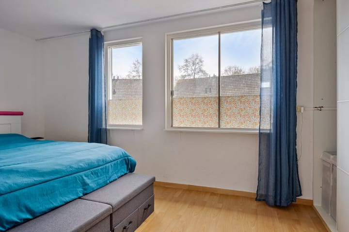 Foto 17 van Weegbree 86