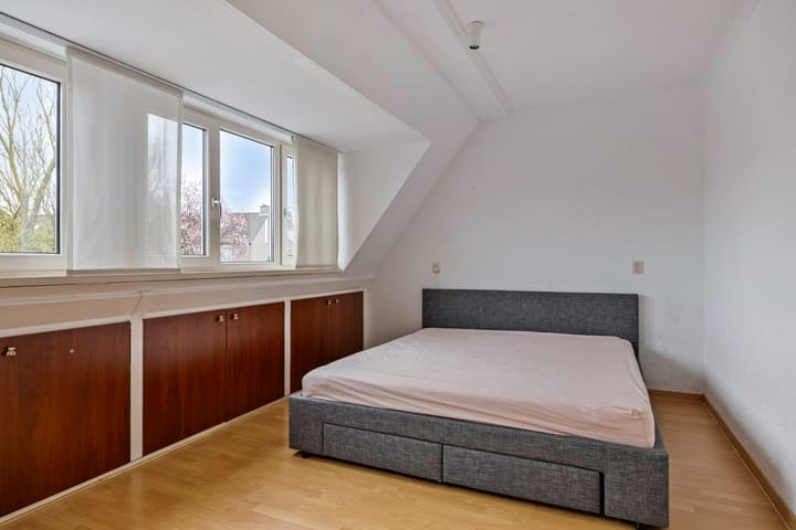 Foto 18 van Weegbree 86