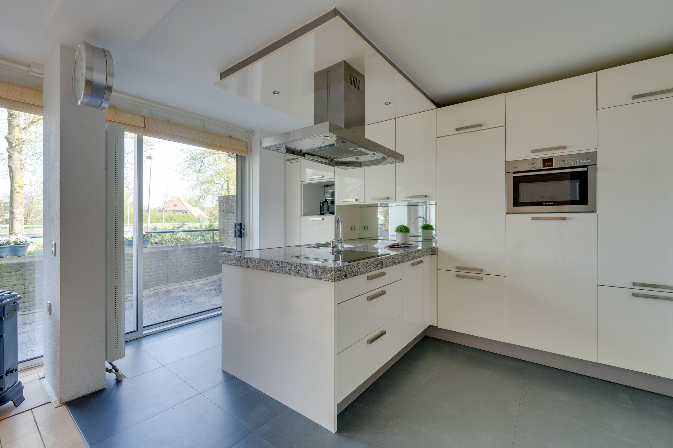 Photo 27 of Madura 30